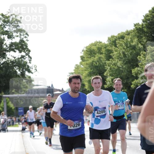 29.06.2025 - hella hamburg halbmarathon Jannik Wohlers http://msf.ph/oto/8217616 29.06.2025 09:50:09 Lombardsbrücke 1209, 1358, 1688, 1697, 1700, 1882, 2568, 2675, 2719, 2826, 4205, 4229, 4380, 4398, 5472, 5508, 5745, 5791, 5803, 6458, 6529, 6649, 7026, 8450, 8958, 9017, 9116, 9365, 10064, 10218, 10783, 10922, 11281, 11379, 11491, 11619, 12335, 13446, 13876, 14012, 14092, 14783, 14798, 15257, 15493, 15888, 15921, 16249, 16697, 16820, 16992, 17120, 17251, 17425, 17486, 17516, 17632, 18449, 18491, 18723, 18803, 19020, 19046, 19116 meine-sportfotos.de