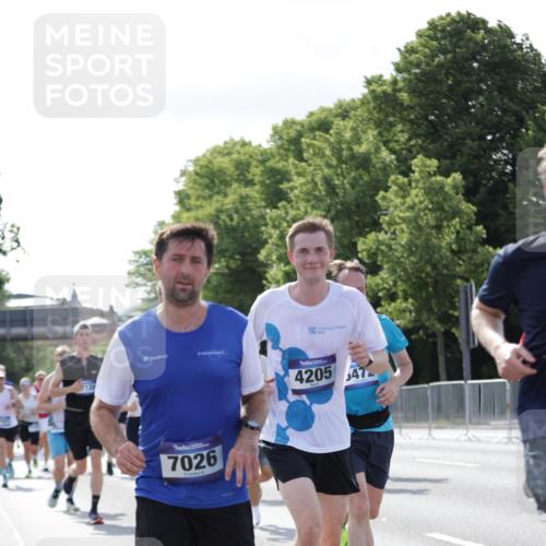 29.06.2025 - hella hamburg halbmarathon Jannik Wohlers http://msf.ph/oto/8217649 29.06.2025 09:50:09 Lombardsbrücke 1209, 1358, 1688, 1697, 1700, 1882, 2568, 2675, 2719, 2826, 4205, 4229, 4380, 4398, 5472, 5508, 5745, 5791, 5803, 6458, 6529, 6649, 7026, 8450, 8958, 9017, 9116, 9365, 10064, 10218, 10783, 10922, 11281, 11379, 11491, 11619, 12335, 13446, 13876, 14012, 14092, 14783, 14798, 15257, 15493, 15888, 15921, 16249, 16697, 16820, 16992, 17120, 17251, 17425, 17486, 17516, 17632, 18449, 18491, 18723, 18803, 19020, 19046, 19116 meine-sportfotos.de