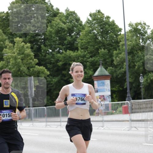 29.06.2025 - hella hamburg halbmarathon Jannik Wohlers http://msf.ph/oto/8217667 29.06.2025 10:27:08 Lombardsbrücke 4372, 5285, 5825, 6214, 7764, 7978, 8085, 10158, 10412, 10413, 11256, 12500, 14206, 17427, 17791, 18012, 18097, 18766 meine-sportfotos.de