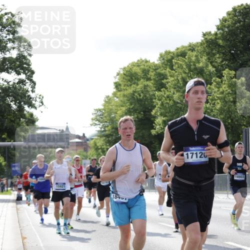 29.06.2025 - hella hamburg halbmarathon Jannik Wohlers http://msf.ph/oto/8217781 29.06.2025 09:50:12 Lombardsbrücke 1209, 1358, 1688, 1697, 1700, 1882, 2675, 2719, 2826, 3626, 4205, 4229, 4380, 5472, 5508, 5745, 6080, 6458, 6529, 6649, 7026, 8958, 9116, 9365, 10064, 10218, 10783, 10922, 11281, 11305, 11379, 11491, 11619, 13446, 13876, 14012, 14092, 14272, 14783, 14798, 15493, 15623, 15888, 15921, 16249, 16301, 16697, 16820, 16992, 17120, 17251, 17486, 17516, 17632, 17726, 18449, 18491, 18723, 18803, 19020, 19046, 19116 meine-sportfotos.de
