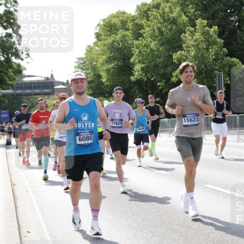 29.06.2025 - hella hamburg halbmarathon Jannik Wohlers http://msf.ph/oto/8218040 29.06.2025 09:50:18 Lombardsbrücke 1209, 1358, 1697, 1700, 1882, 2546, 2675, 2719, 3626, 4205, 4229, 4380, 4893, 5472, 5506, 5508, 5745, 5752, 5916, 6080, 6529, 6686, 6687, 7026, 8958, 10064, 10783, 10922, 11281, 11284, 11305, 11491, 11731, 13446, 13876, 13897, 14012, 14092, 14272, 14555, 14783, 14798, 15297, 15372, 15421, 15623, 15888, 15921, 16249, 16301, 16599, 16820, 17120, 17251, 17486, 17516, 17623, 17726, 18449, 18491, 18723, 18803, 19020, 19046 meine-sportfotos.de