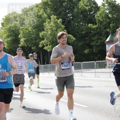 29.06.2025 - hella hamburg halbmarathon Jannik Wohlers http://msf.ph/oto/8218050 29.06.2025 09:50:18 Lombardsbrücke 1209, 1358, 1697, 1700, 1882, 2546, 2675, 2719, 3626, 4205, 4229, 4380, 4893, 5472, 5506, 5508, 5745, 5752, 5916, 6080, 6529, 6686, 6687, 7026, 8958, 10064, 10783, 10922, 11281, 11284, 11305, 11491, 11731, 13446, 13876, 13897, 14012, 14092, 14272, 14555, 14783, 14798, 15297, 15372, 15421, 15623, 15888, 15921, 16249, 16301, 16599, 16820, 17120, 17251, 17486, 17516, 17623, 17726, 18449, 18491, 18723, 18803, 19020, 19046 meine-sportfotos.de