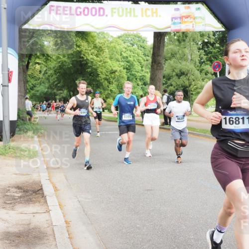 29.06.2025 - hella hamburg halbmarathon MichiJ http://msf.ph/oto/8218102 29.06.2025 10:23:55 Zwischen KM18-KM19 1002, 1644, 8395, 8864, 9686, 15391, 16140, 16695, 16811 meine-sportfotos.de