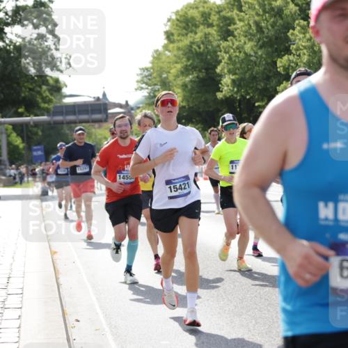 29.06.2025 - hella hamburg halbmarathon Jannik Wohlers http://msf.ph/oto/8218153 29.06.2025 09:50:20 Lombardsbrücke 1209, 1358, 1697, 1700, 2546, 3056, 3626, 4205, 4229, 4380, 4893, 5026, 5472, 5506, 5508, 5752, 5916, 6080, 6686, 6687, 7026, 7110, 8574, 8958, 10064, 10783, 10922, 11281, 11284, 11305, 11731, 13446, 13876, 13897, 14012, 14092, 14272, 14555, 14783, 15297, 15372, 15421, 15556, 15623, 15888, 15921, 16249, 16301, 16599, 16820, 17120, 17251, 17486, 17516, 17623, 17726, 18449, 18491, 18559, 18723, 18803, 19020, 19046 meine-sportfotos.de
