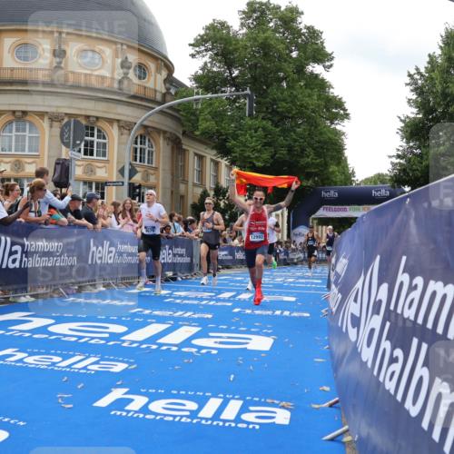 29.06.2025 - hella hamburg halbmarathon Strokosch-Dieckow http://msf.ph/oto/8218165 29.06.2025 10:27:00 Ziel 9079, 12641, 12992, 13780, 13956, 14828, 15023, 15671, 19050 meine-sportfotos.de