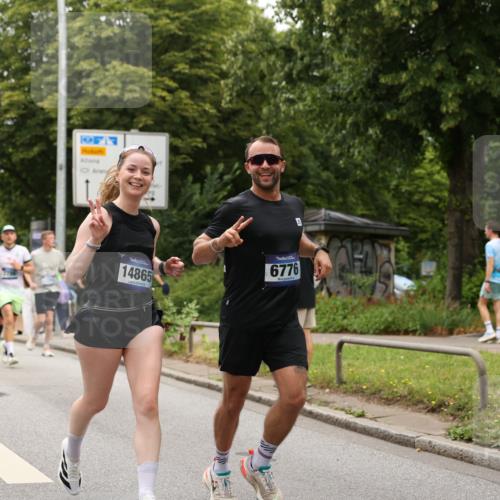 29.06.2025 - hella hamburg halbmarathon Yannick Fuchs http://msf.ph/oto/8218245 29.06.2025 10:45:54 20KM 2287, 2364, 2396, 2397, 2595, 2670, 2718, 2818, 4033, 4140, 4814, 5008, 5102, 6286, 6657, 6776, 7409, 7724, 7786, 8371, 8413, 8710, 8856, 9074, 9082, 9656, 9869, 11551, 11791, 12224, 12367, 12580, 13015, 13047, 13051, 13726, 13792, 14122, 14561, 14865, 14994, 15356, 15643, 15727, 15829, 15831, 16003, 16179, 16591, 17033, 17131, 17682, 17815, 17962, 17978, 17997, 18019, 18475, 18869, 18982 meine-sportfotos.de