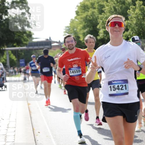 29.06.2025 - hella hamburg halbmarathon Jannik Wohlers http://msf.ph/oto/8218262 29.06.2025 09:50:21 Lombardsbrücke 1209, 1358, 1697, 1700, 2546, 3056, 3626, 4205, 4229, 4380, 4893, 5026, 5472, 5506, 5508, 5752, 5916, 6080, 6686, 6687, 7026, 7110, 8574, 8958, 10064, 10783, 10922, 11281, 11284, 11305, 11731, 13446, 13876, 13897, 14012, 14092, 14272, 14555, 14783, 15297, 15372, 15421, 15556, 15623, 15888, 15921, 16249, 16301, 16599, 16689, 17120, 17251, 17486, 17516, 17623, 17726, 18442, 18449, 18491, 18559, 18723, 18803, 19020, 19046 meine-sportfotos.de