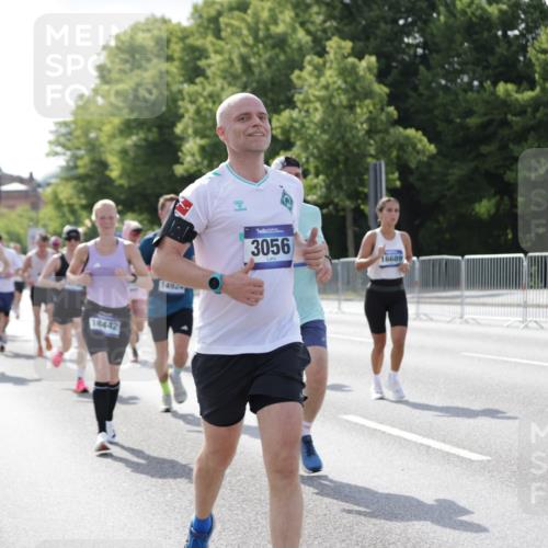 29.06.2025 - hella hamburg halbmarathon Jannik Wohlers http://msf.ph/oto/8218655 29.06.2025 09:50:27 Lombardsbrücke 1441, 1677, 2546, 3056, 3626, 3947, 4893, 5026, 5506, 5752, 5916, 6080, 6429, 6639, 6686, 6687, 7110, 7635, 8091, 8574, 9380, 10064, 10783, 11284, 11305, 11731, 13446, 13876, 13897, 14012, 14092, 14272, 14274, 14484, 14555, 14924, 15297, 15372, 15421, 15556, 15623, 15866, 15873, 15888, 15921, 16249, 16301, 16599, 16689, 17245, 17486, 17623, 17726, 18045, 18055, 18192, 18442, 18559, 18803, 19020 meine-sportfotos.de