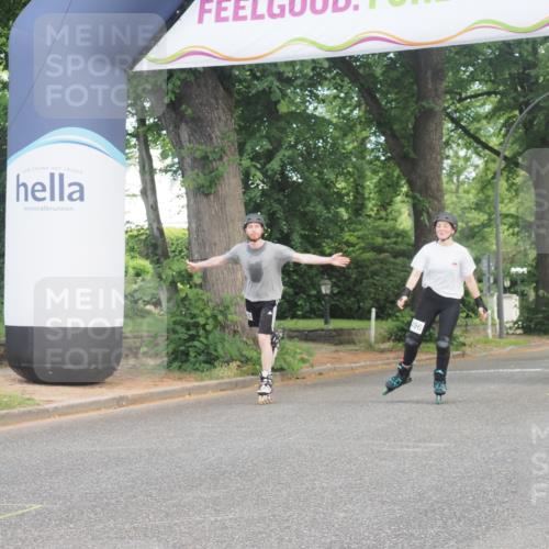 29.06.2025 - hella hamburg halbmarathon KatJ http://msf.ph/oto/8218657 29.06.2025 09:36:26 Zwischen KM18-KM19  meine-sportfotos.de