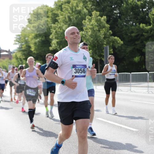 29.06.2025 - hella hamburg halbmarathon Jannik Wohlers http://msf.ph/oto/8218664 29.06.2025 09:50:27 Lombardsbrücke 1441, 1677, 2546, 3056, 3626, 3947, 4893, 5026, 5506, 5752, 5916, 6080, 6429, 6639, 6686, 6687, 7110, 7635, 8091, 8574, 9380, 10064, 10783, 11284, 11305, 11731, 13446, 13876, 13897, 14012, 14092, 14272, 14274, 14484, 14555, 14924, 15297, 15372, 15421, 15556, 15623, 15866, 15873, 15888, 15921, 16249, 16301, 16599, 16689, 17245, 17486, 17623, 17726, 18045, 18055, 18192, 18442, 18559, 18803, 19020 meine-sportfotos.de