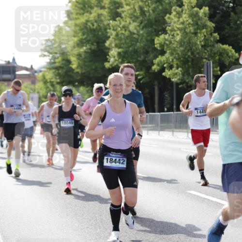 29.06.2025 - hella hamburg halbmarathon Jannik Wohlers http://msf.ph/oto/8218719 29.06.2025 09:50:28 Lombardsbrücke 1441, 1677, 2546, 3056, 3626, 3947, 4893, 5026, 5087, 5506, 5752, 5916, 6080, 6429, 6639, 6686, 6687, 7110, 7635, 8091, 8574, 9380, 10064, 10783, 11284, 11305, 11731, 13446, 13876, 13897, 14272, 14274, 14484, 14555, 14924, 15297, 15372, 15421, 15556, 15623, 15866, 15873, 15888, 15921, 16249, 16301, 16599, 16689, 17245, 17623, 17726, 18045, 18055, 18192, 18442, 18559, 18803 meine-sportfotos.de