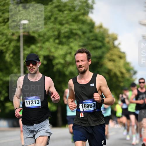 29.06.2025 - hella hamburg halbmarathon Dr. Thomas Lammeyer http://msf.ph/oto/8218790 29.06.2025 09:49:26 Kennedybrücke 1894, 2525, 3809, 3843, 3955, 4463, 4812, 5042, 6169, 6495, 7055, 7845, 8062, 8784, 8956, 9345, 10453, 10929, 11199 meine-sportfotos.de
