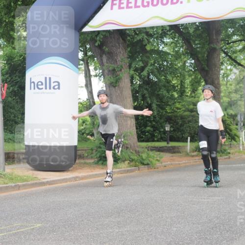 29.06.2025 - hella hamburg halbmarathon KatJ http://msf.ph/oto/8218792 29.06.2025 09:36:26 Zwischen KM18-KM19  meine-sportfotos.de