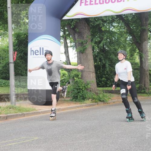 29.06.2025 - hella hamburg halbmarathon KatJ http://msf.ph/oto/8218944 29.06.2025 09:36:26 Zwischen KM18-KM19  meine-sportfotos.de