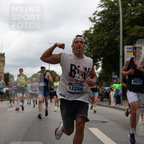 29.06.2025 - hella hamburg halbmarathon Yannick Fuchs http://msf.ph/oto/8219003 29.06.2025 10:45:56 20KM 2287, 2364, 2396, 2397, 2595, 2670, 2818, 4140, 4814, 5008, 5102, 6286, 6390, 6657, 6776, 7409, 7724, 7786, 8371, 8413, 8661, 8710, 8856, 9074, 9082, 9656, 9869, 10115, 11551, 11791, 12224, 12367, 12580, 13015, 13047, 13051, 13726, 13792, 14122, 14561, 14865, 14994, 15356, 15643, 15727, 15829, 15831, 16003, 16179, 16591, 17033, 17682, 17815, 17962, 17978, 17997, 18019, 18475, 18869, 18982 meine-sportfotos.de