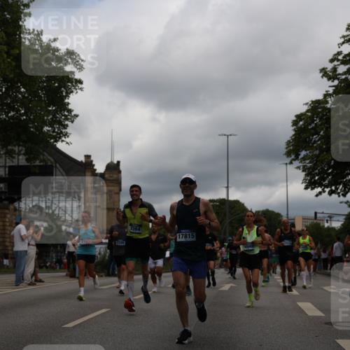 29.06.2025 - hella hamburg halbmarathon Yannick Fuchs http://msf.ph/oto/8219111 29.06.2025 10:45:57 20KM 2287, 2364, 2396, 2397, 2595, 2670, 2818, 4140, 4814, 5008, 5102, 6286, 6390, 6657, 6776, 7409, 7724, 7732, 7786, 8371, 8413, 8661, 8710, 8856, 9074, 9082, 9656, 9869, 10115, 11551, 11791, 12224, 12367, 12580, 13015, 13047, 13051, 13726, 13792, 14122, 14561, 14865, 15356, 15643, 15727, 15829, 15831, 16003, 16179, 16591, 17033, 17682, 17815, 17962, 17978, 17997, 18019, 18475, 18869, 18982 meine-sportfotos.de