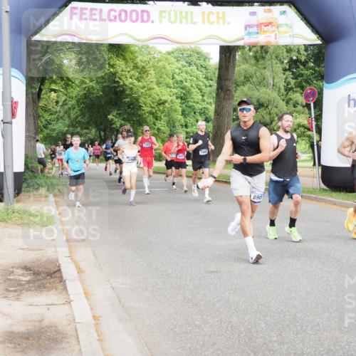 29.06.2025 - hella hamburg halbmarathon MichiJ http://msf.ph/oto/8219135 29.06.2025 10:24:08 Zwischen KM18-KM19 7466, 7867, 8901, 12204, 13343, 14952, 15390, 18419 meine-sportfotos.de