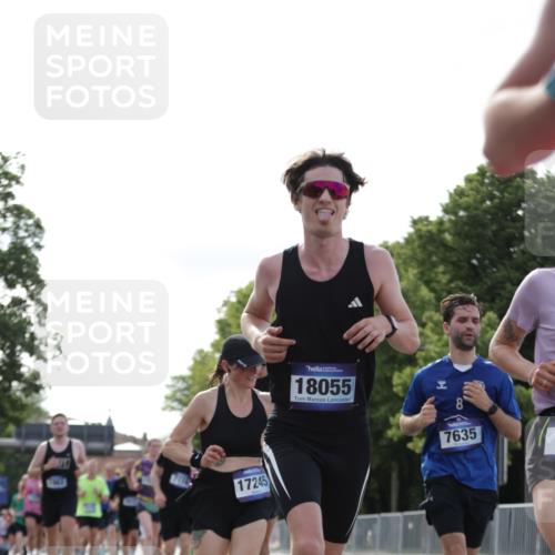 29.06.2025 - hella hamburg halbmarathon Jannik Wohlers http://msf.ph/oto/8219280 29.06.2025 09:50:34 Lombardsbrücke 1256, 1441, 1677, 1962, 2546, 2579, 3056, 3947, 4893, 5026, 5087, 5387, 5506, 5752, 5916, 6429, 6639, 6686, 6687, 7110, 7116, 7284, 7635, 8091, 8122, 8574, 8966, 9380, 9833, 10193, 10415, 10469, 11284, 11731, 11922, 12434, 13268, 13897, 14274, 14484, 14555, 14811, 14924, 15297, 15372, 15421, 15556, 15866, 15873, 16295, 16599, 16689, 17245, 17623, 18045, 18055, 18192, 18442, 18559, 18650 meine-sportfotos.de