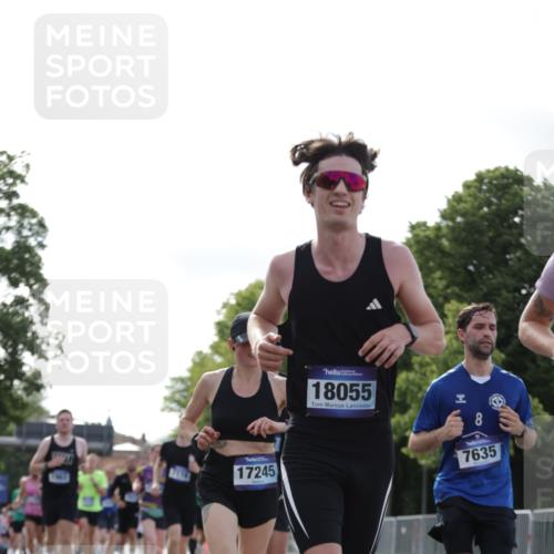 29.06.2025 - hella hamburg halbmarathon Jannik Wohlers http://msf.ph/oto/8219328 29.06.2025 09:50:34 Lombardsbrücke 1256, 1441, 1677, 1962, 2546, 2579, 3056, 3947, 4893, 5026, 5087, 5387, 5506, 5752, 5916, 6429, 6639, 6686, 6687, 7110, 7116, 7284, 7635, 8091, 8122, 8574, 8966, 9380, 9833, 10193, 10415, 10469, 11284, 11731, 11922, 12434, 13268, 13897, 14274, 14484, 14555, 14811, 14924, 15297, 15372, 15421, 15556, 15866, 15873, 16295, 16599, 16689, 17245, 17623, 18045, 18055, 18192, 18442, 18559, 18650 meine-sportfotos.de