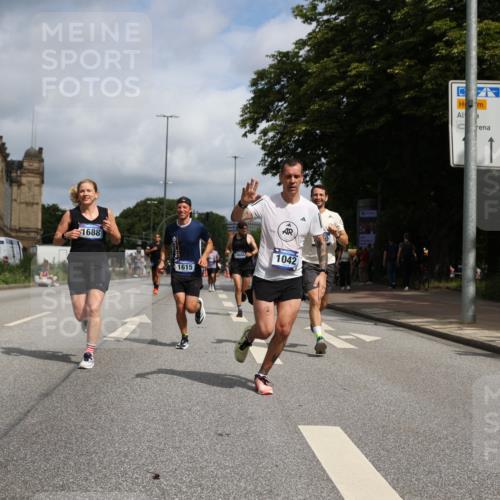 29.06.2025 - hella hamburg halbmarathon Yannick Fuchs http://msf.ph/oto/8219363 29.06.2025 10:33:00 20KM 1042, 1615, 1688, 1710, 2262, 2296, 2745, 2849, 3014, 3530, 4148, 5091, 5248, 6095, 7110, 7229, 8002, 8091, 11049, 11379, 12915, 13755, 14688, 14992, 16075, 17154, 17623, 17722, 18276, 18529, 18584, 18761 meine-sportfotos.de