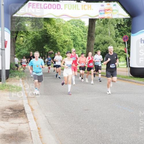 29.06.2025 - hella hamburg halbmarathon MichiJ http://msf.ph/oto/8219561 29.06.2025 10:24:09 Zwischen KM18-KM19 1344, 7466, 7867, 8901, 12204, 13343, 14952, 15390, 16964, 18419 meine-sportfotos.de