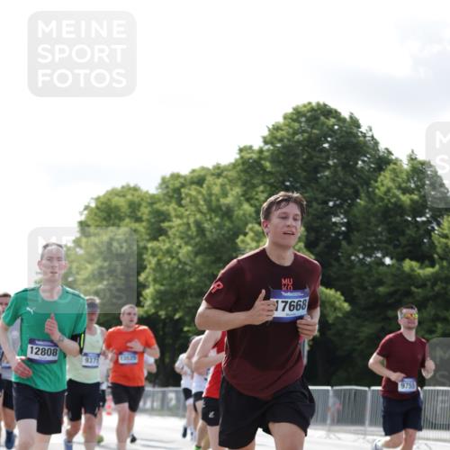 29.06.2025 - hella hamburg halbmarathon Jannik Wohlers http://msf.ph/oto/8220156 29.06.2025 09:50:43 Lombardsbrücke 1256, 1441, 1677, 1962, 2579, 3947, 4854, 4888, 4889, 5087, 5275, 5387, 6429, 6593, 6639, 6721, 6901, 7116, 7284, 7635, 7693, 8091, 8122, 8319, 8966, 9262, 9313, 9371, 9380, 9755, 9833, 10193, 10415, 10469, 11907, 11922, 12153, 12385, 12434, 12808, 12915, 13268, 13525, 14093, 14274, 14447, 14484, 14811, 14924, 15654, 15706, 15866, 15873, 16224, 16295, 16761, 17245, 17668, 18045, 18055, 18192, 18274, 18650, 18963 meine-sportfotos.de