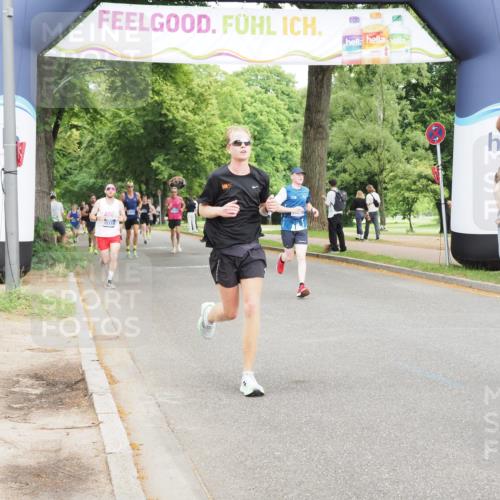 29.06.2025 - hella hamburg halbmarathon MichiJ http://msf.ph/oto/8220293 29.06.2025 10:24:13 Zwischen KM18-KM19 1344, 4050, 4740, 7466, 8901, 10771, 11559, 11898, 12204, 13343, 13419, 14603, 14952, 15390, 15991, 16964 meine-sportfotos.de