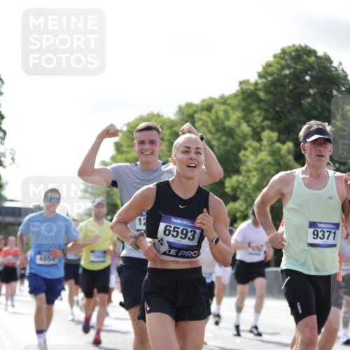 29.06.2025 - hella hamburg halbmarathon Jannik Wohlers http://msf.ph/oto/8220324 29.06.2025 09:50:45 Lombardsbrücke 1256, 1677, 1941, 1962, 2579, 3700, 3947, 4854, 4888, 4889, 5087, 5275, 5387, 6429, 6593, 6639, 6721, 6901, 7116, 7284, 7635, 7693, 8091, 8122, 8319, 8966, 9262, 9313, 9371, 9380, 9755, 9833, 9885, 10193, 10415, 10469, 11907, 11922, 12153, 12385, 12434, 12808, 12915, 13268, 13525, 14093, 14274, 14447, 14484, 14811, 14816, 15654, 15706, 15866, 15873, 16224, 16295, 16761, 17245, 17492, 17668, 17834, 18055, 18192, 18274, 18650, 18963 meine-sportfotos.de