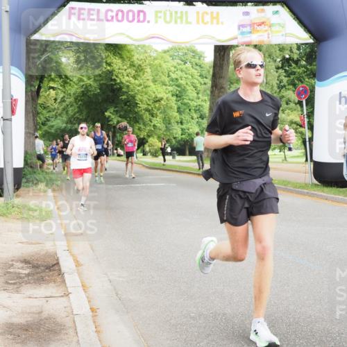 29.06.2025 - hella hamburg halbmarathon MichiJ http://msf.ph/oto/8220356 29.06.2025 10:24:14 Zwischen KM18-KM19 1344, 4050, 4740, 7466, 8901, 10771, 11559, 11898, 12204, 13343, 13419, 14603, 15115, 15390, 15991, 16964 meine-sportfotos.de