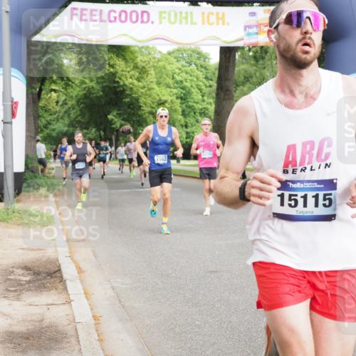 29.06.2025 - hella hamburg halbmarathon MichiJ http://msf.ph/oto/8220532 29.06.2025 10:24:17 Zwischen KM18-KM19 1344, 4050, 4740, 6032, 10771, 11559, 11898, 13419, 14603, 15115, 15991, 16964 meine-sportfotos.de