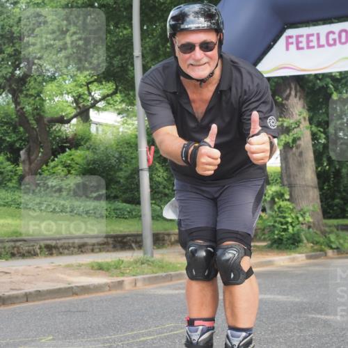 29.06.2025 - hella hamburg halbmarathon KatJ http://msf.ph/oto/8220552 29.06.2025 09:36:43 Zwischen KM18-KM19  meine-sportfotos.de