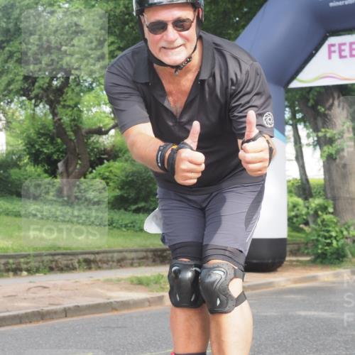 29.06.2025 - hella hamburg halbmarathon KatJ http://msf.ph/oto/8220613 29.06.2025 09:36:43 Zwischen KM18-KM19  meine-sportfotos.de