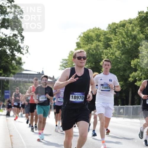 29.06.2025 - hella hamburg halbmarathon Jannik Wohlers http://msf.ph/oto/8221374 29.06.2025 09:50:59 Lombardsbrücke 1136, 1912, 1920, 1941, 2972, 3523, 3700, 4297, 4759, 4854, 4999, 5375, 6593, 6721, 6901, 7378, 7693, 7962, 9262, 9313, 9371, 9755, 9885, 11049, 11907, 11959, 12153, 12385, 13525, 14093, 14201, 14210, 14447, 14722, 14816, 15383, 15424, 15654, 15706, 15857, 15862, 16656, 16660, 16761, 17492, 17724, 17834, 18013, 18868, 18963, 18970 meine-sportfotos.de