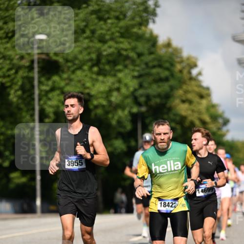 29.06.2025 - hella hamburg halbmarathon Dr. Thomas Lammeyer http://msf.ph/oto/8221572 29.06.2025 09:49:42 Kennedybrücke 1344, 2525, 3809, 3843, 3955, 4477, 5042, 6169, 6495, 7534, 7628, 7845, 7901, 8784, 8956, 10298, 10453, 10865, 10929, 11199, 11230 meine-sportfotos.de