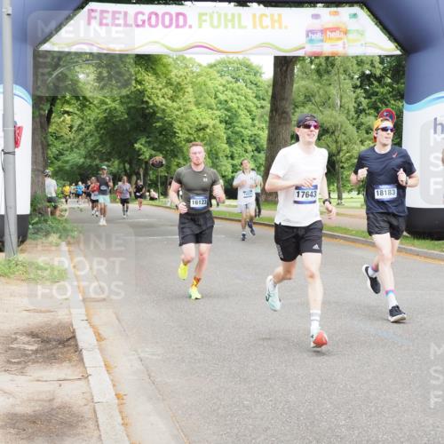 29.06.2025 - hella hamburg halbmarathon MichiJ http://msf.ph/oto/8221578 29.06.2025 10:24:27 Zwischen KM18-KM19 1889, 4944, 5554, 12751, 13252, 14629, 14841, 16123, 17022, 17306, 17643, 18183 meine-sportfotos.de