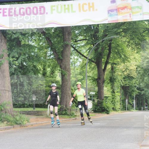 29.06.2025 - hella hamburg halbmarathon KatJ http://msf.ph/oto/8221598 29.06.2025 09:37:38 Zwischen KM18-KM19  meine-sportfotos.de