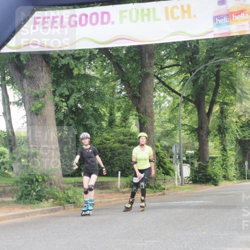 29.06.2025 - hella hamburg halbmarathon KatJ http://msf.ph/oto/8221658 29.06.2025 09:37:39 Zwischen KM18-KM19  meine-sportfotos.de