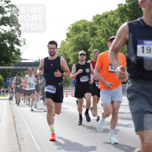 29.06.2025 - hella hamburg halbmarathon Jannik Wohlers http://msf.ph/oto/8221744 29.06.2025 09:51:05 Lombardsbrücke 1136, 1520, 1570, 1912, 1920, 1941, 2880, 2972, 3523, 3700, 4297, 4634, 4759, 4843, 4999, 5375, 5410, 7105, 7363, 7378, 7962, 8871, 9364, 9885, 10480, 11049, 11417, 11959, 13196, 13479, 14201, 14210, 14722, 14816, 15383, 15424, 15542, 15828, 15857, 15862, 16281, 16656, 16660, 17381, 17382, 17492, 17724, 17834, 18013, 18539, 18868, 18970 meine-sportfotos.de