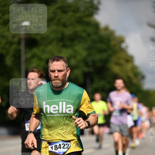 29.06.2025 - hella hamburg halbmarathon Dr. Thomas Lammeyer http://msf.ph/oto/8221858 29.06.2025 09:49:43 Kennedybrücke 1344, 2525, 3809, 3843, 3955, 4477, 4944, 5042, 6169, 7534, 7628, 7845, 7901, 8784, 8956, 10298, 10453, 10865, 10929, 11230 meine-sportfotos.de