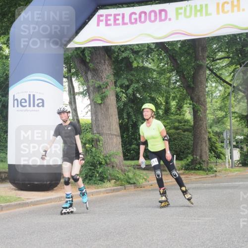 29.06.2025 - hella hamburg halbmarathon KatJ http://msf.ph/oto/8221977 29.06.2025 09:37:40 Zwischen KM18-KM19  meine-sportfotos.de