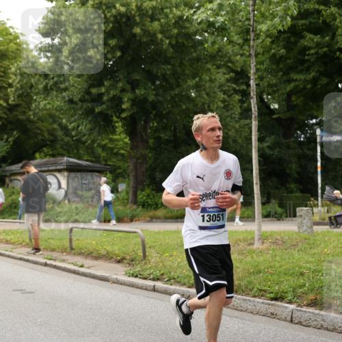 29.06.2025 - hella hamburg halbmarathon Yannick Fuchs http://msf.ph/oto/8222176 29.06.2025 10:46:10 20KM 2287, 2397, 2595, 4140, 4837, 5008, 5032, 5093, 5399, 5482, 6390, 7130, 7312, 7409, 7724, 7732, 8139, 8371, 8661, 8977, 9082, 9093, 9145, 9876, 10115, 11551, 12367, 12580, 13047, 13051, 13327, 14122, 14300, 14561, 15001, 15275, 15356, 15427, 15506, 15727, 15829, 15831, 16003, 16179, 16357, 16591, 17997, 18801, 18982 meine-sportfotos.de