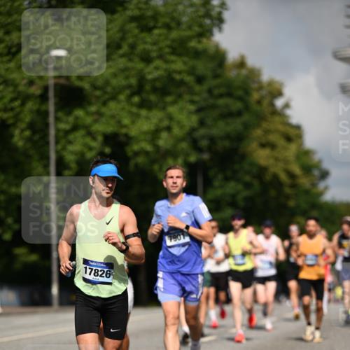 29.06.2025 - hella hamburg halbmarathon Dr. Thomas Lammeyer http://msf.ph/oto/8222409 29.06.2025 09:49:48 Kennedybrücke 1344, 1889, 3809, 3843, 3955, 4477, 4944, 5042, 7534, 7628, 7901, 8784, 8956, 10298, 10865, 10927, 10929, 11230, 11304 meine-sportfotos.de