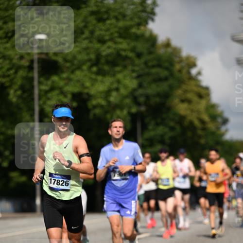 29.06.2025 - hella hamburg halbmarathon Dr. Thomas Lammeyer http://msf.ph/oto/8222421 29.06.2025 09:49:49 Kennedybrücke 1344, 1889, 3809, 3843, 3955, 4477, 4944, 5042, 7534, 7628, 7901, 8784, 8956, 10298, 10865, 10927, 10929, 11230, 11304 meine-sportfotos.de
