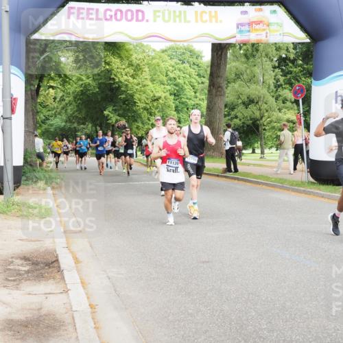 29.06.2025 - hella hamburg halbmarathon MichiJ http://msf.ph/oto/8222451 29.06.2025 10:24:36 Zwischen KM18-KM19 6704, 10477, 11120, 13798, 15348, 15621 meine-sportfotos.de