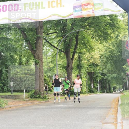29.06.2025 - hella hamburg halbmarathon KatJ http://msf.ph/oto/8222497 29.06.2025 09:37:56 Zwischen KM18-KM19  meine-sportfotos.de
