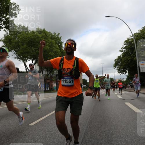 29.06.2025 - hella hamburg halbmarathon Yannick Fuchs http://msf.ph/oto/8222519 29.06.2025 10:46:11 20KM 2287, 2397, 2595, 4140, 4557, 4837, 5032, 5093, 5399, 5482, 6390, 7130, 7312, 7409, 7724, 7732, 8139, 8661, 8977, 9082, 9093, 9145, 9876, 10115, 11459, 11551, 12367, 12580, 13047, 13051, 13327, 14122, 14300, 14561, 15001, 15275, 15356, 15427, 15506, 15727, 15829, 15831, 16003, 16179, 16357, 16591, 17997, 18801, 18982 meine-sportfotos.de