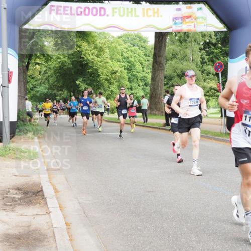 29.06.2025 - hella hamburg halbmarathon MichiJ http://msf.ph/oto/8222608 29.06.2025 10:24:38 Zwischen KM18-KM19 6704, 10477, 11120, 13798, 14622, 15348, 15931 meine-sportfotos.de