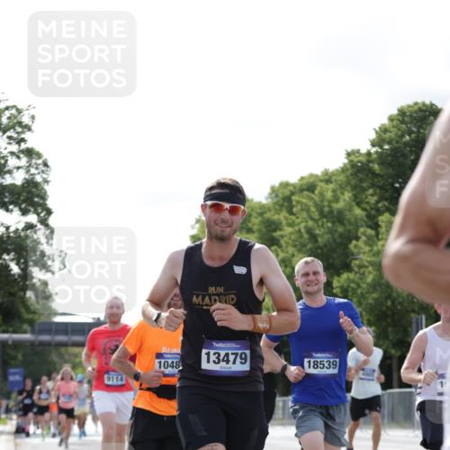 29.06.2025 - hella hamburg halbmarathon Jannik Wohlers http://msf.ph/oto/8222626 29.06.2025 09:51:10 Lombardsbrücke 1520, 1570, 1903, 1912, 1920, 2880, 2972, 3523, 4297, 4634, 4759, 4843, 4865, 4991, 4999, 5375, 5410, 6490, 7105, 7363, 8871, 9114, 9364, 10480, 10669, 11049, 11417, 11959, 13196, 13479, 14722, 15383, 15424, 15542, 15828, 15857, 16281, 16656, 16660, 17381, 17382, 17724, 18013, 18539, 18764, 18868, 18970 meine-sportfotos.de
