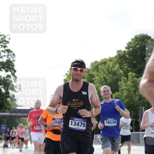 29.06.2025 - hella hamburg halbmarathon Jannik Wohlers http://msf.ph/oto/8222644 29.06.2025 09:51:10 Lombardsbrücke 1520, 1570, 1903, 1912, 1920, 2880, 2972, 3523, 4297, 4634, 4759, 4843, 4865, 4991, 4999, 5375, 5410, 6490, 7105, 7363, 8871, 9114, 9364, 10480, 10669, 11049, 11417, 11959, 13196, 13479, 14722, 15383, 15424, 15542, 15828, 15857, 16281, 16656, 16660, 17381, 17382, 17724, 18013, 18539, 18764, 18868, 18970 meine-sportfotos.de