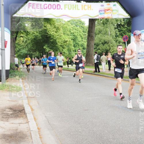 29.06.2025 - hella hamburg halbmarathon MichiJ http://msf.ph/oto/8222708 29.06.2025 10:24:39 Zwischen KM18-KM19 6704, 10477, 11120, 13798, 14622, 15348, 15931 meine-sportfotos.de
